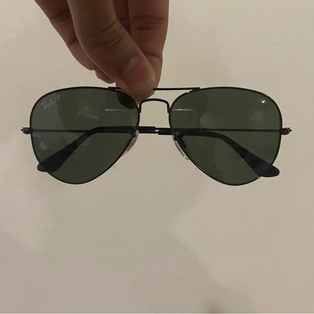 Ray-Ban Sunglasses - Picture 1 of 2